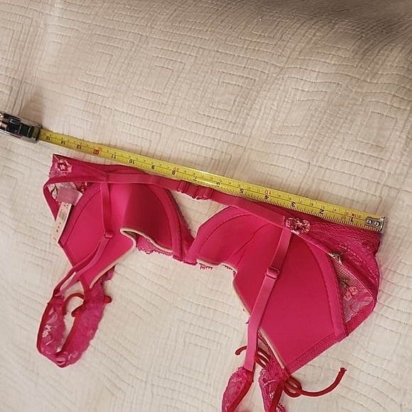 Rare 2000s VS balconette bra NWT 36C - Picture 6 of 7